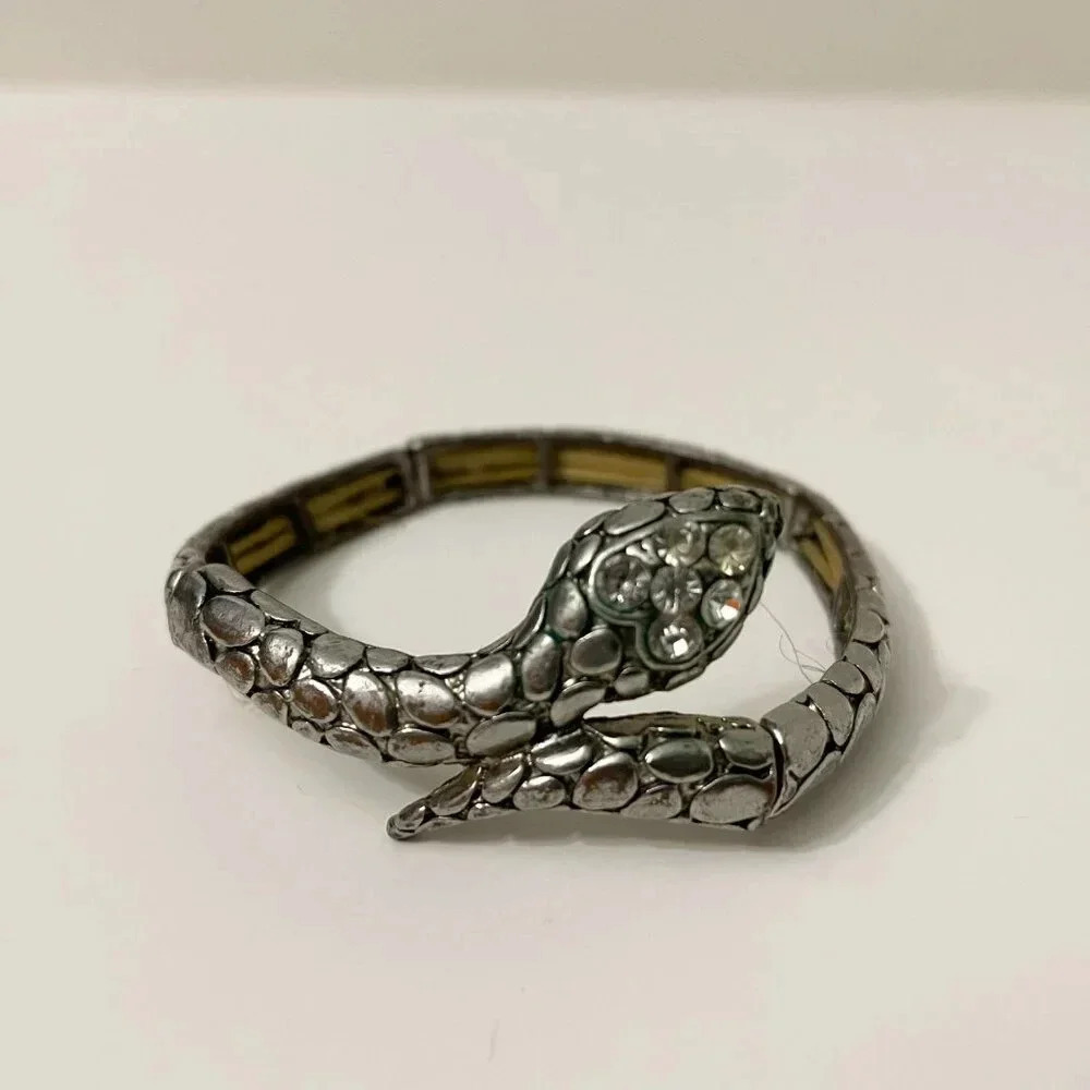 Vinage Snake Stretch Bracelet Silver  Tone Heart Head